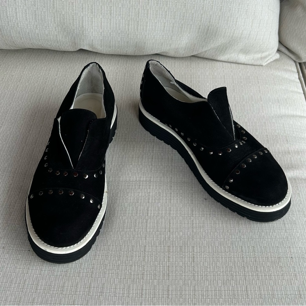 Griff Italia Black Suede Platform Flats with Studs, size 9.0 italian 40